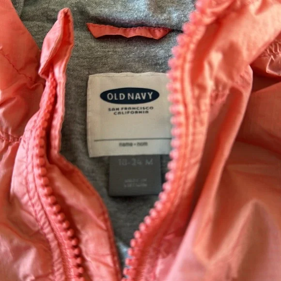 2 great light weight old navy jacket!!! One with a hood! - Picture 6 of 9